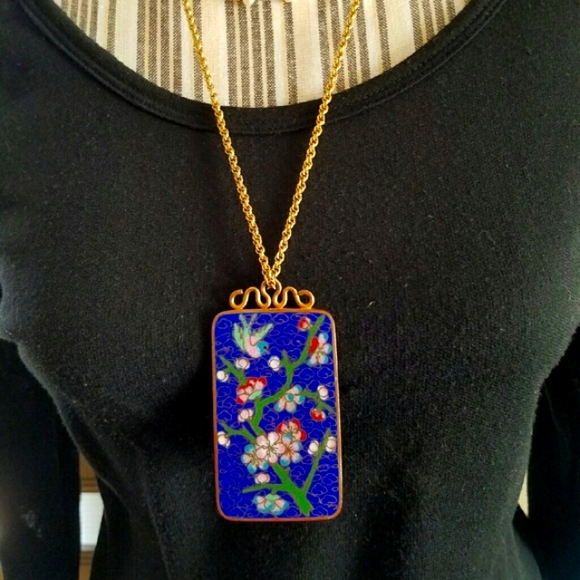 Les Bernard Blue & Antique Gold  Cloisonne Pendant with 12K Gold Chain Necklace - Picture 2 of 9